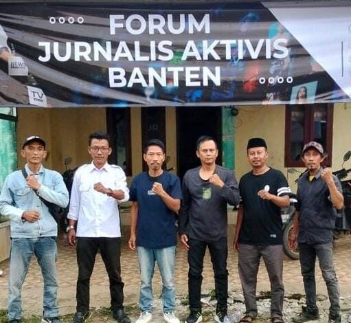 FORJA Banten dan GWI DPD Banten Pertanyakan Pengawasan Korcam Menes dan KSPPG Terkait Dugaan Legalitas Dapur MBG